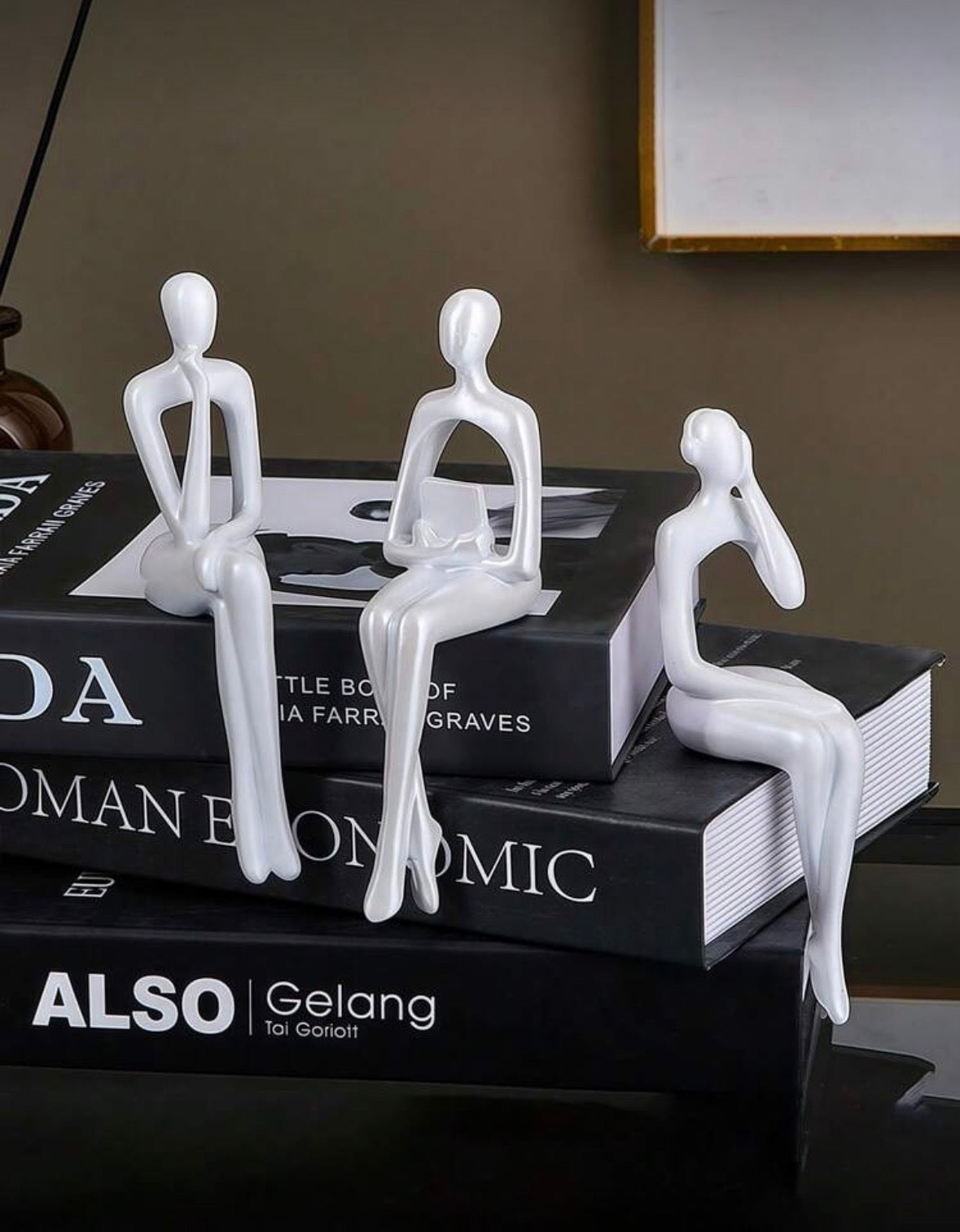 The Muse Minimalist Reader Figurines - set of 3
